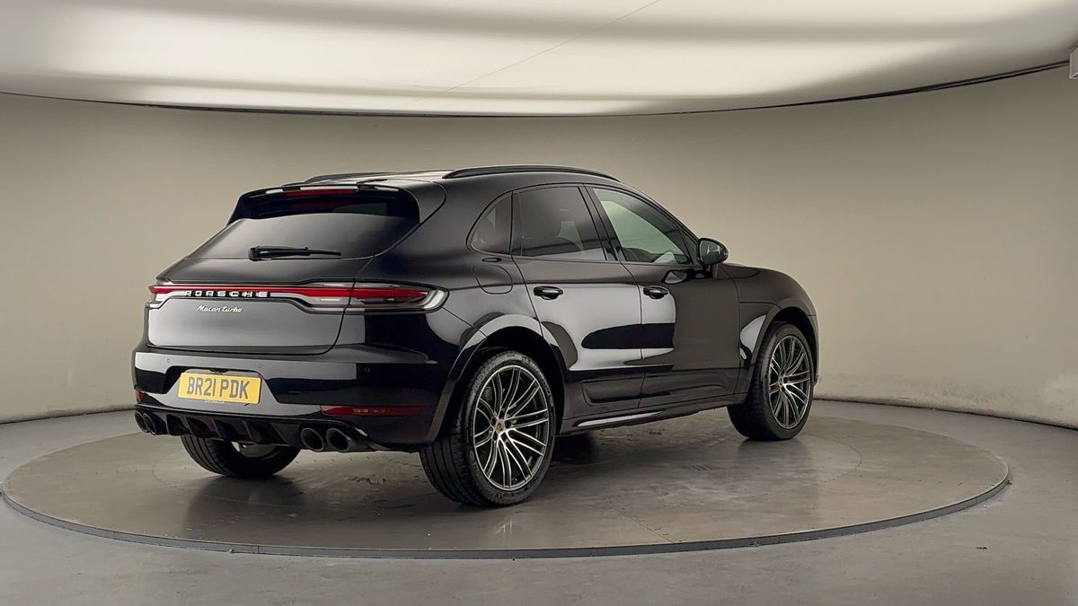 More views of Porsche Macan