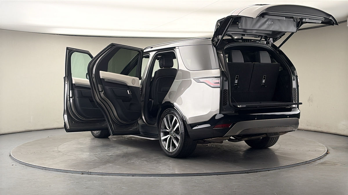 Land Rover Discovery Image 23