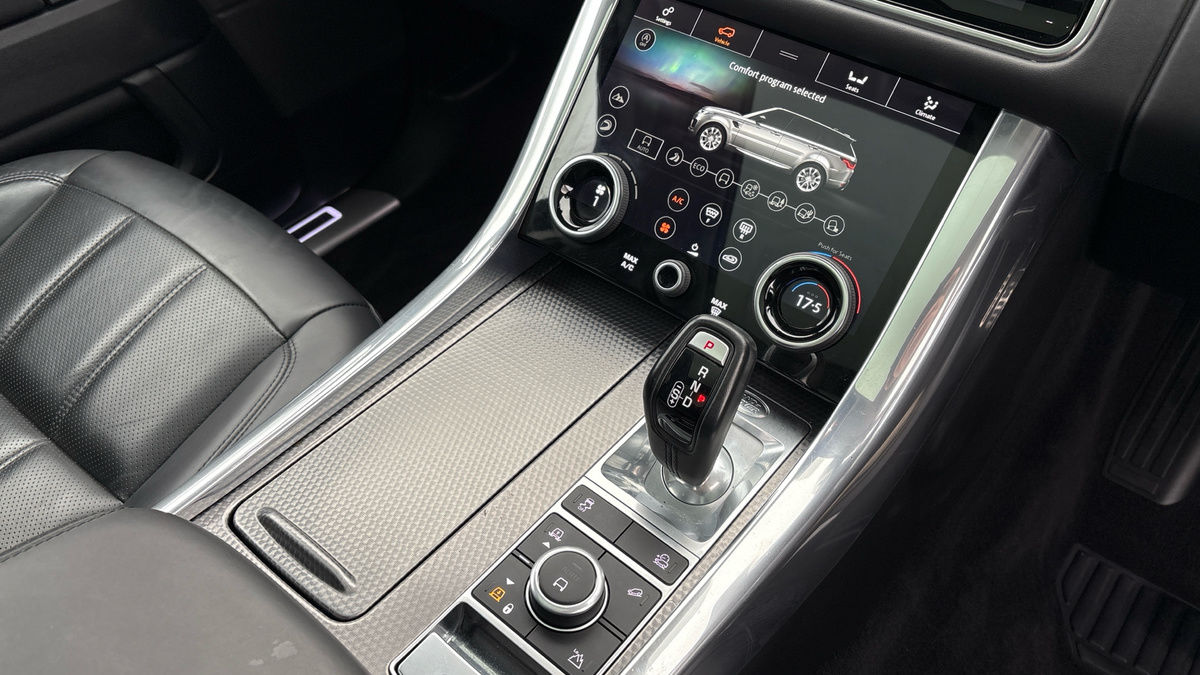 Land Rover Range Rover Sport Image 18