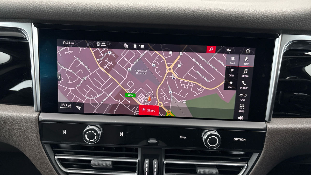 Porsche Macan Image 17