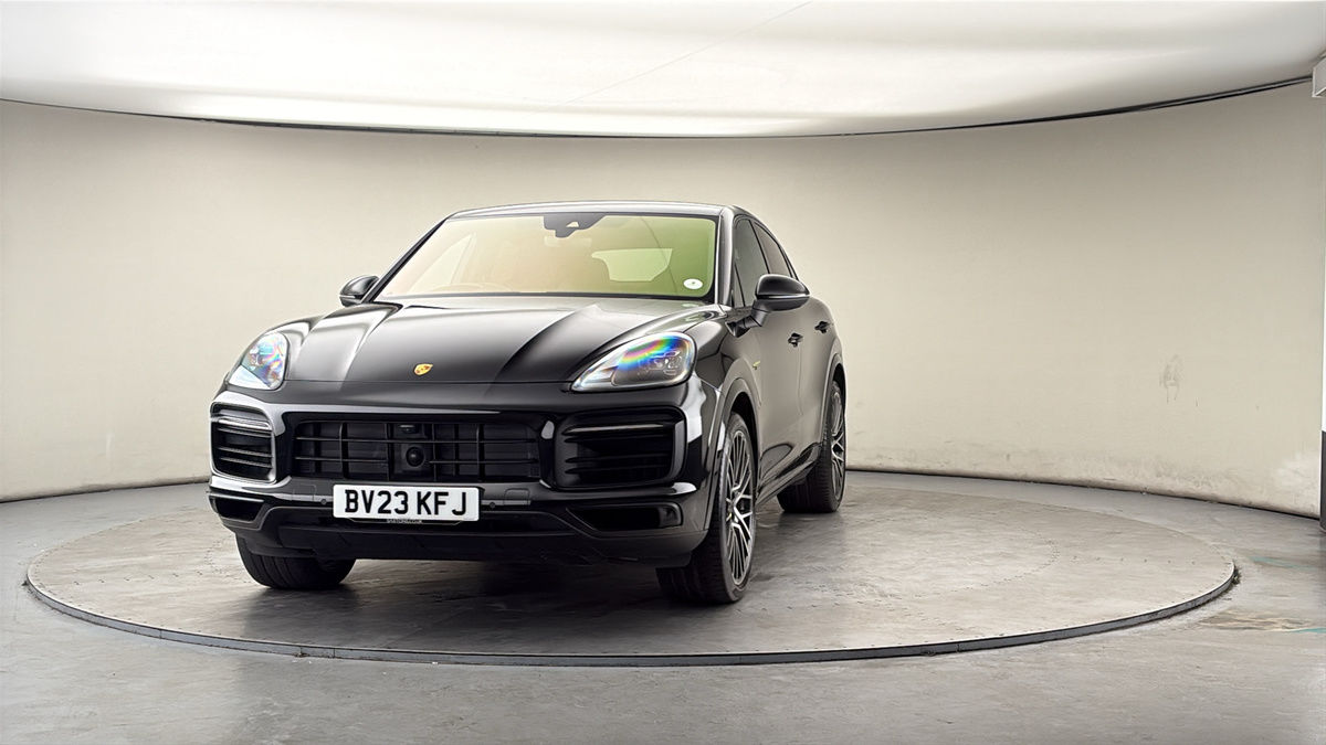More views of Porsche Cayenne