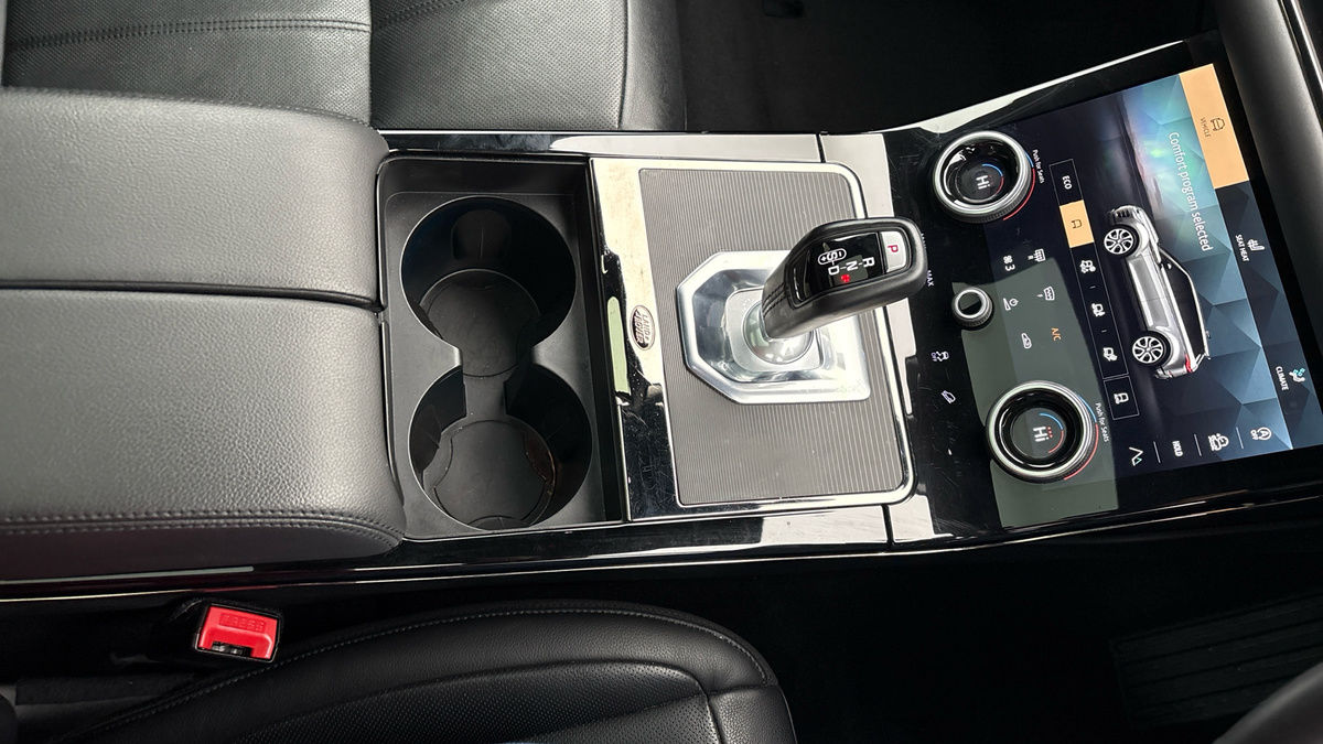 Land Rover Range Rover Evoque Image 18