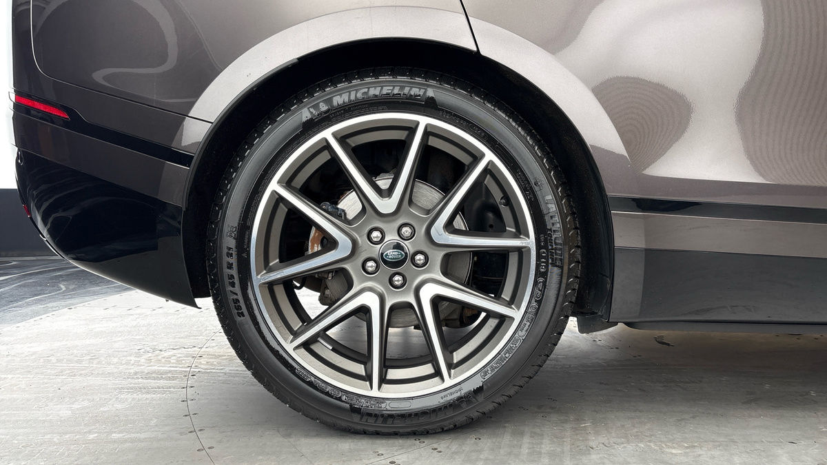 Land Rover Range Rover Velar Image 10