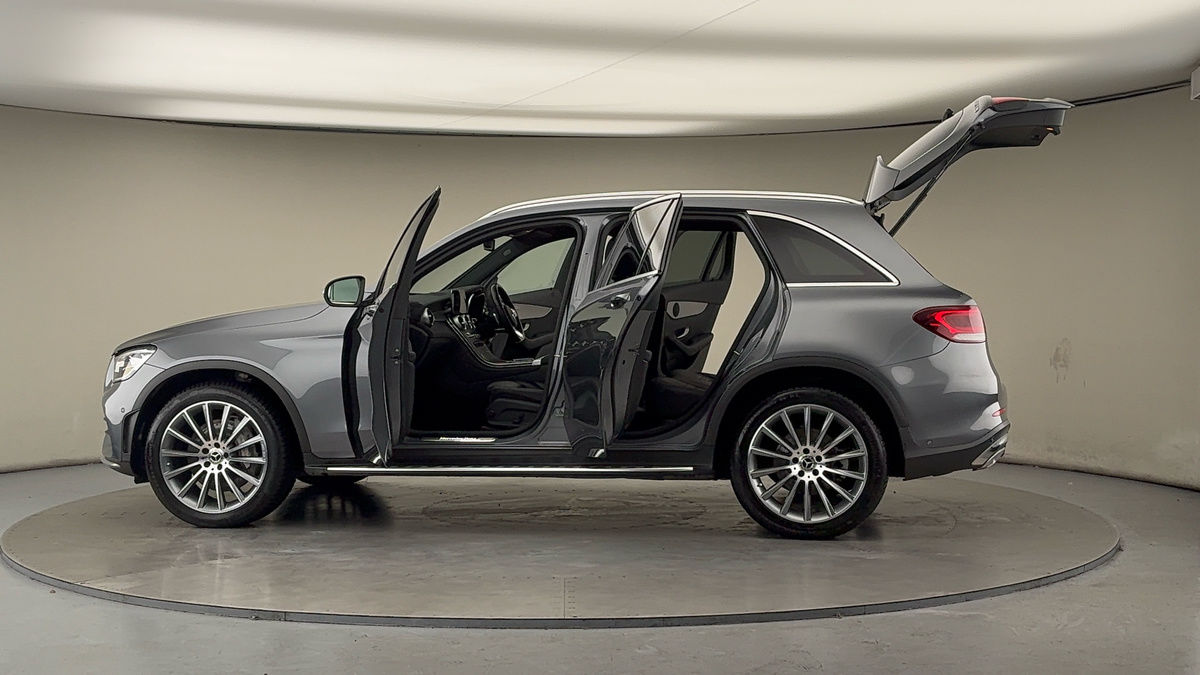 More views of Mercedes-Benz GLC