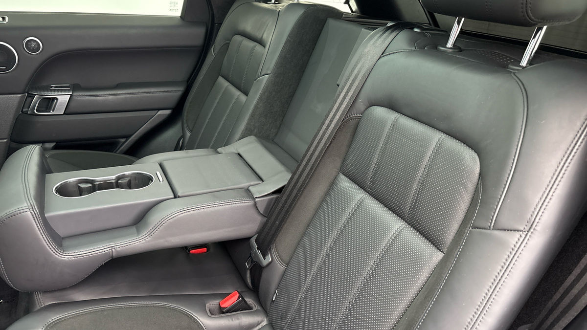 Land Rover Range Rover Sport Image 9