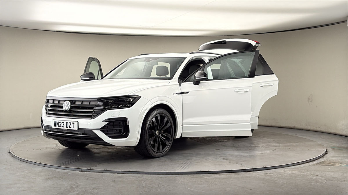 More views of Volkswagen Touareg