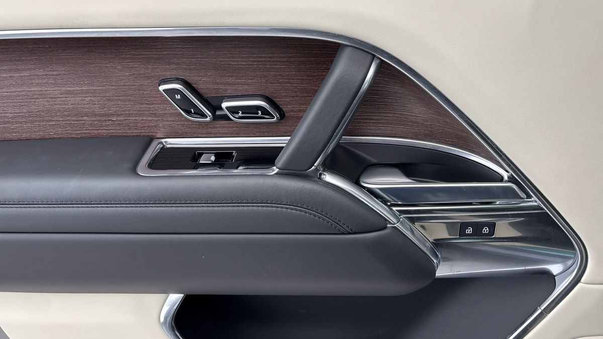 Land Rover Range Rover Image 19