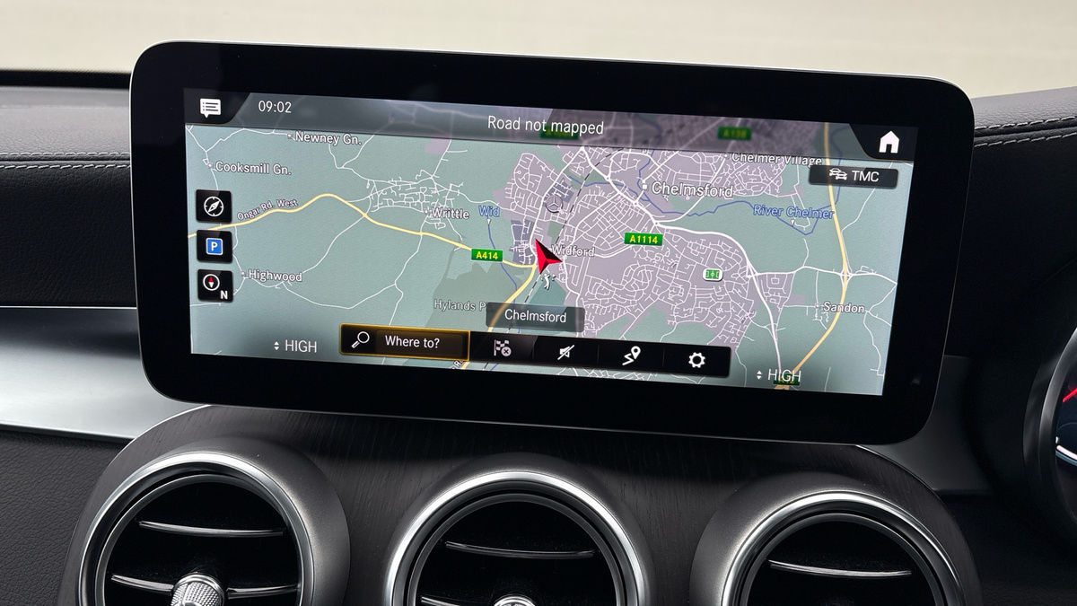 Mercedes-Benz GLC Image 17