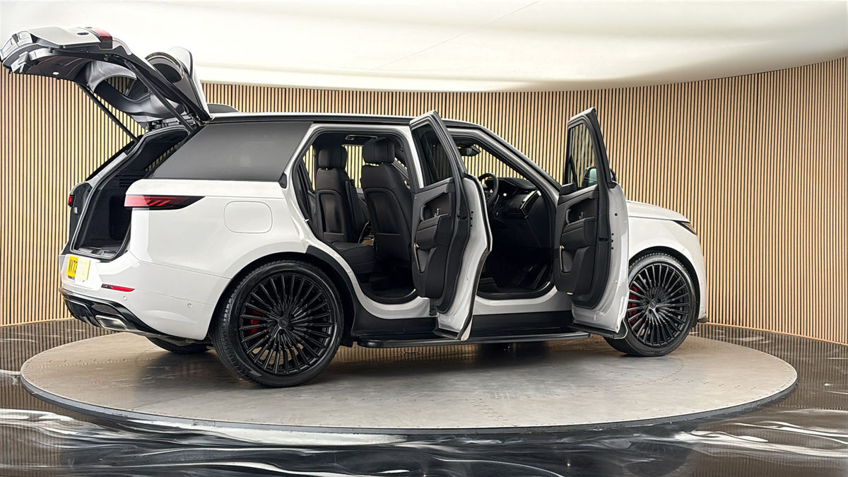 More views of Land Rover Range Rover Sport