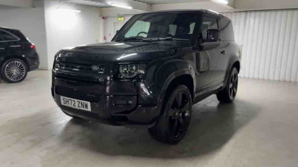 More views of Land Rover Defender 90