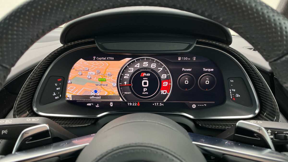 Audi R8 Image 17