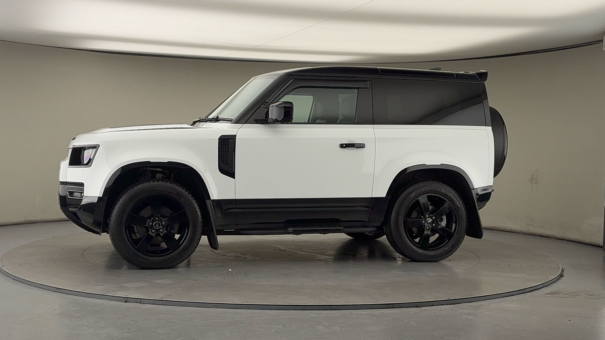 More views of Land Rover Defender 90