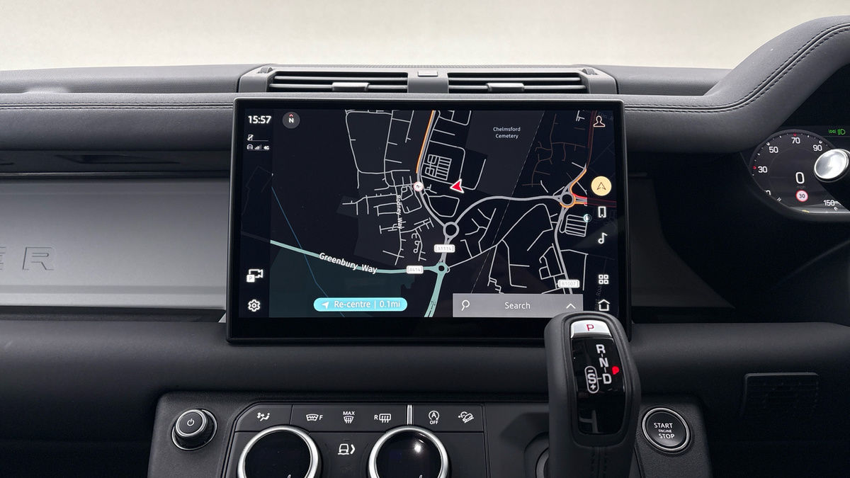 Land Rover Defender 90 Image 17