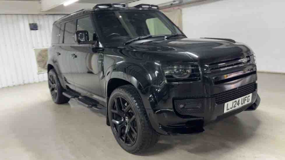 More views of Land Rover Defender 110