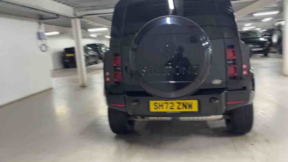 More views of Land Rover Defender 90