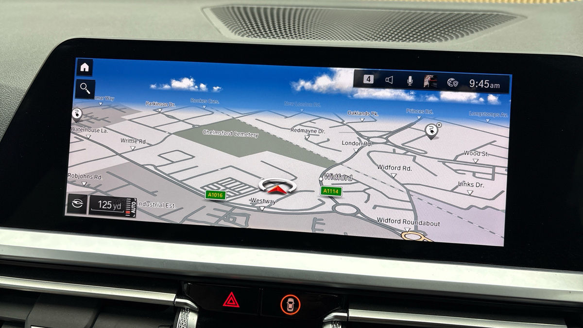 BMW 3 Series Image 17