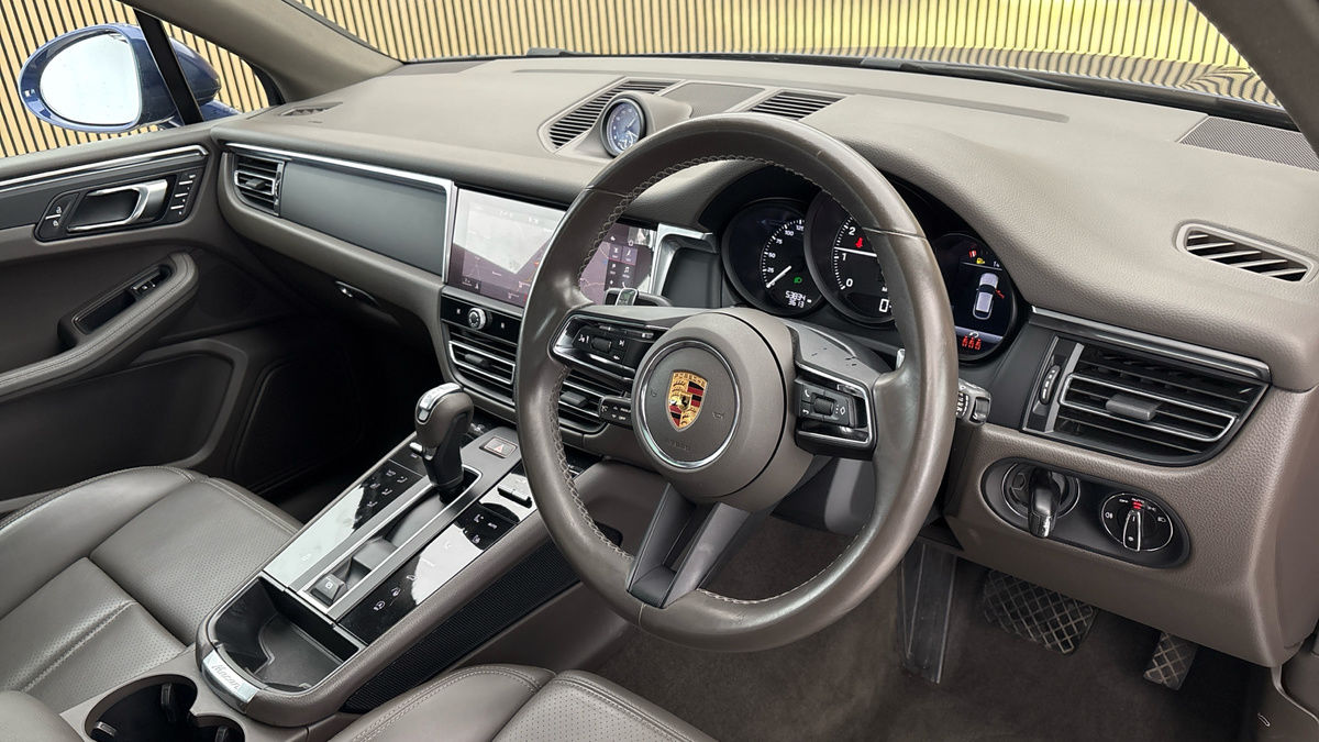 Porsche Macan Image 5