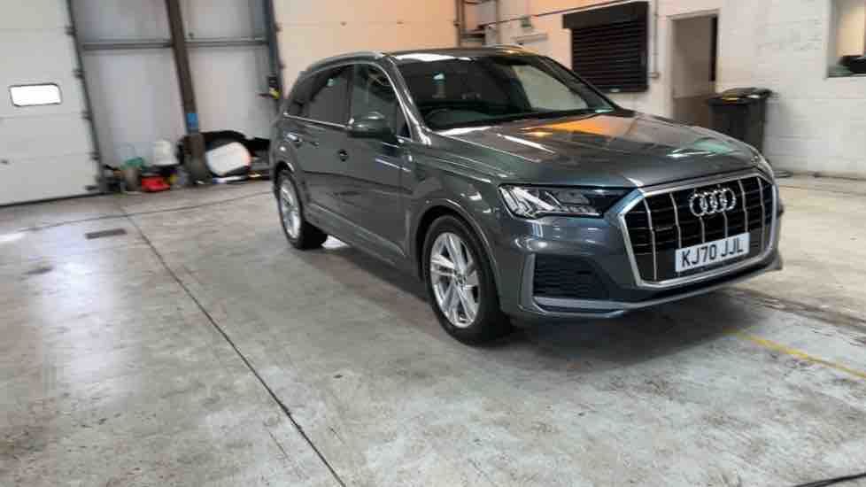 More views of Audi Q7