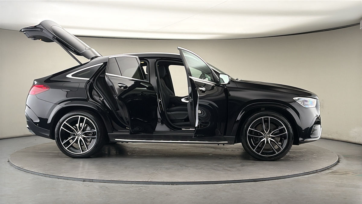 More views of Mercedes-Benz GLE