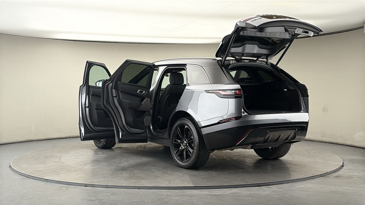 Land Rover Range Rover Velar Image 23
