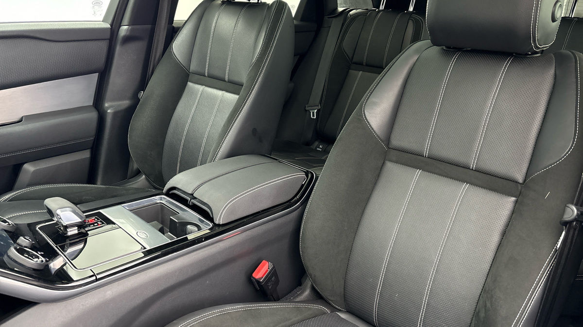 Land Rover Range Rover Velar Image 7
