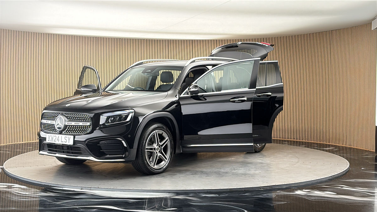 More views of Mercedes-Benz GLB