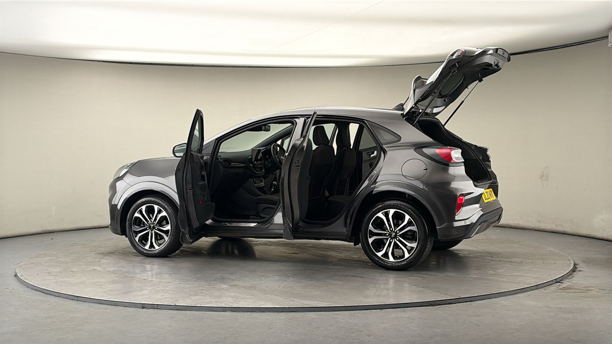 More views of Ford Puma