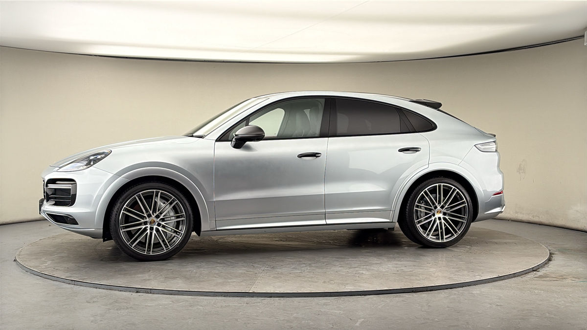 More views of Porsche Cayenne