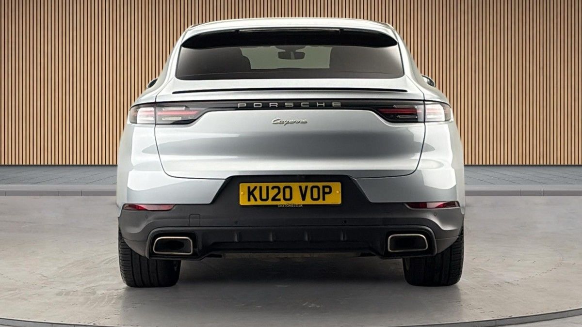 Porsche Cayenne Image 4