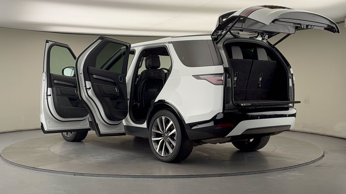 More views of Land Rover Discovery