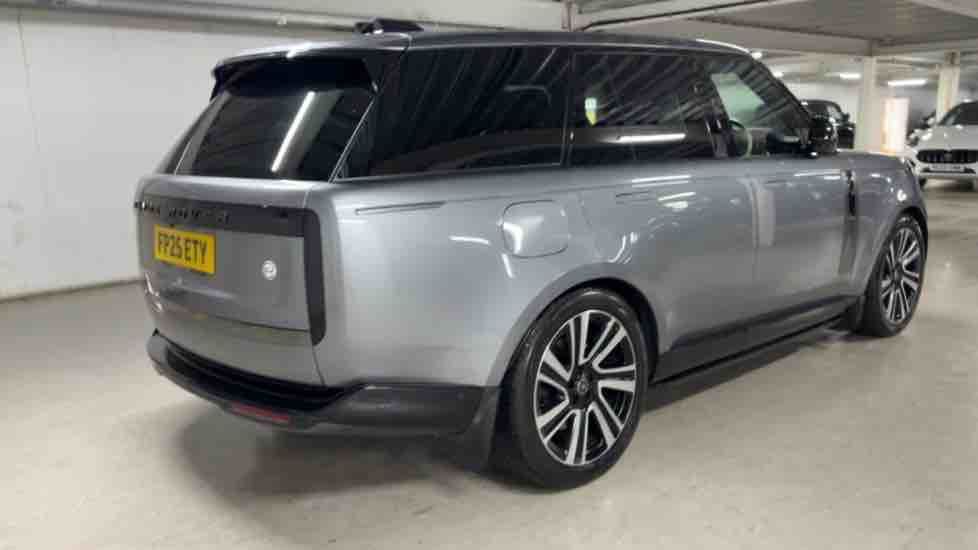 More views of Land Rover Range Rover