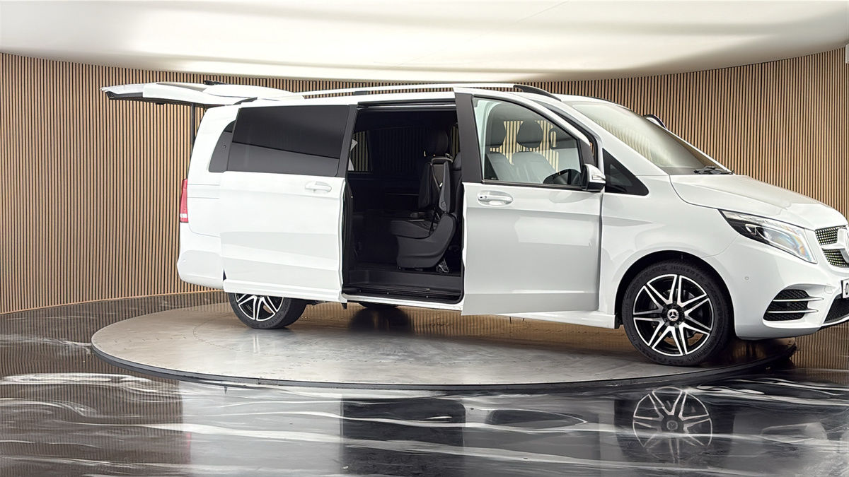 More views of Mercedes-Benz V Class