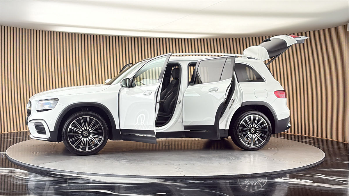 More views of Mercedes-Benz GLB