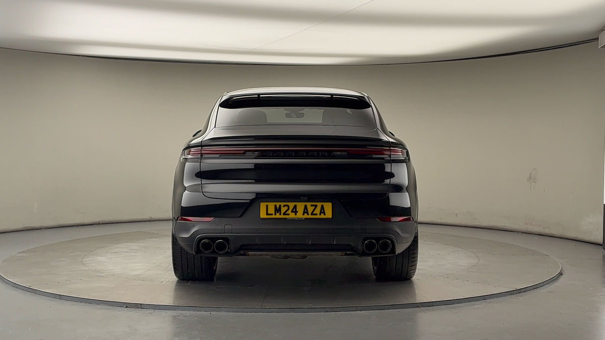 Porsche Cayenne Image 4