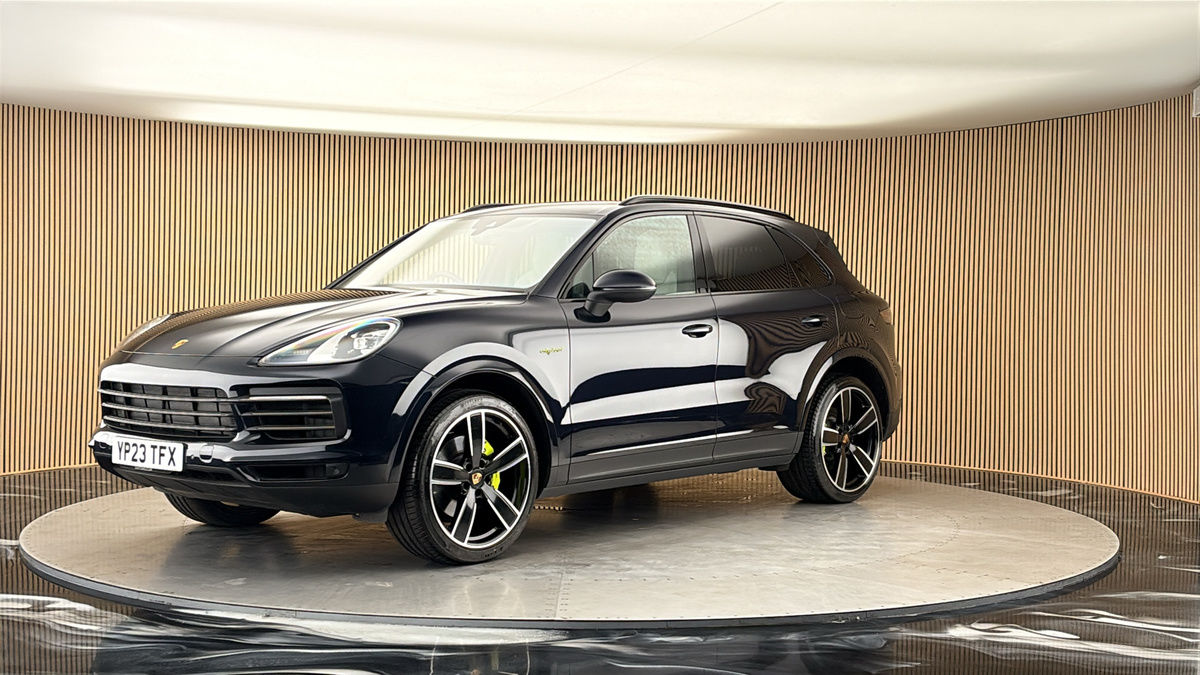 Porsche Cayenne Image 20