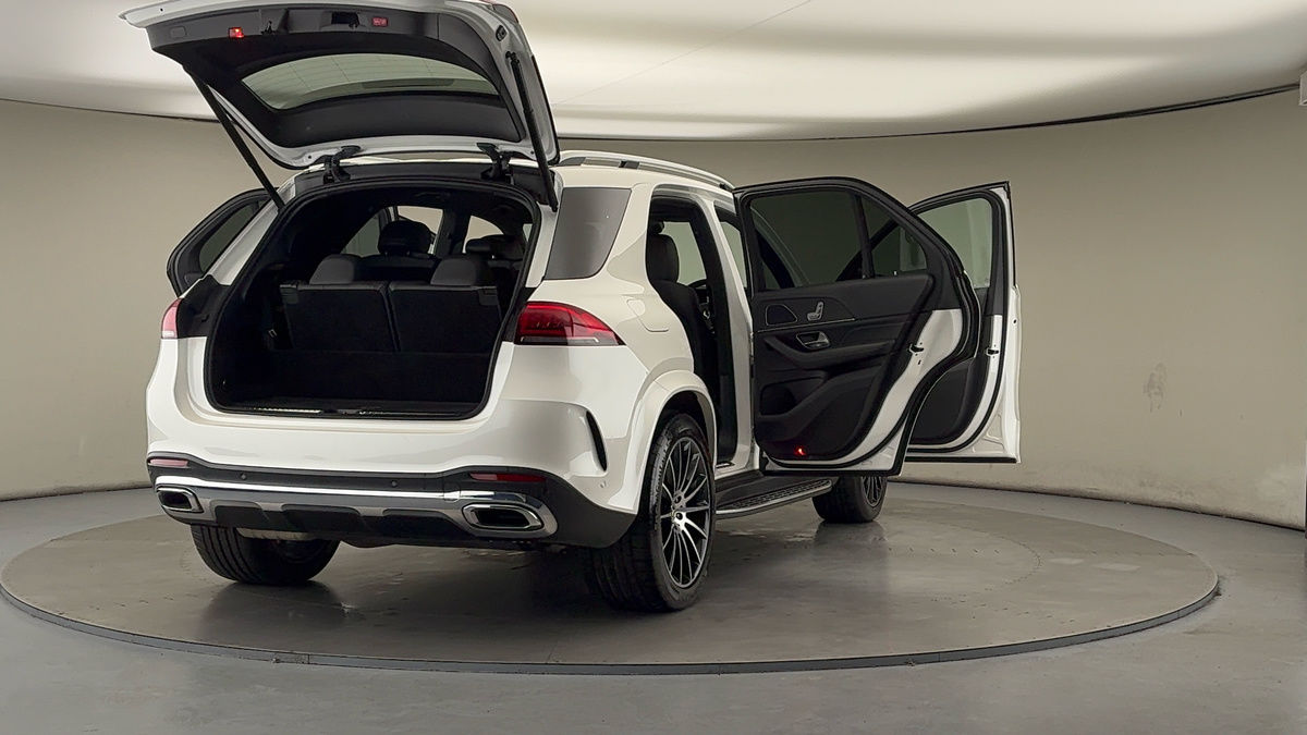 More views of Mercedes-Benz GLE