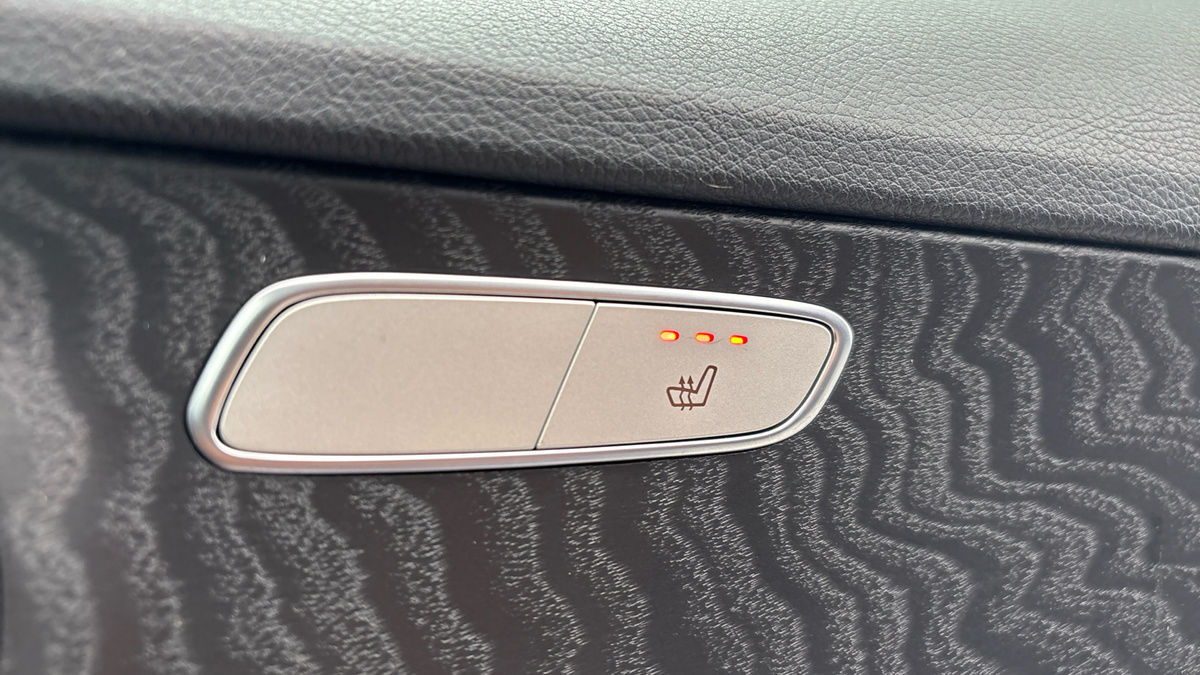Mercedes-Benz C Class Image 36