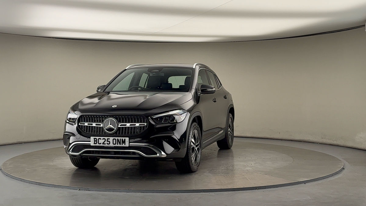 More views of Mercedes-Benz GLA