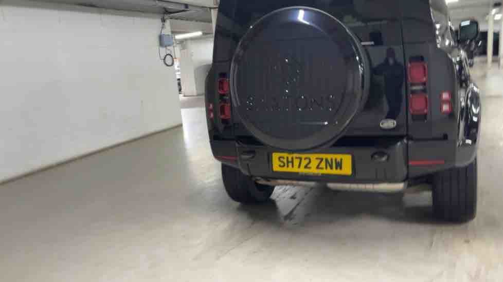 More views of Land Rover Defender 90