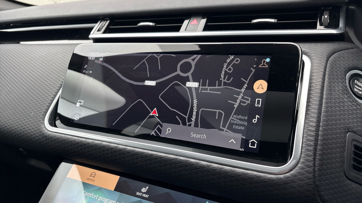 Land Rover Range Rover Velar Image 17