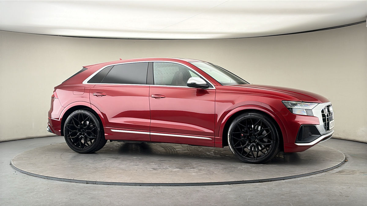 More views of Audi SQ8