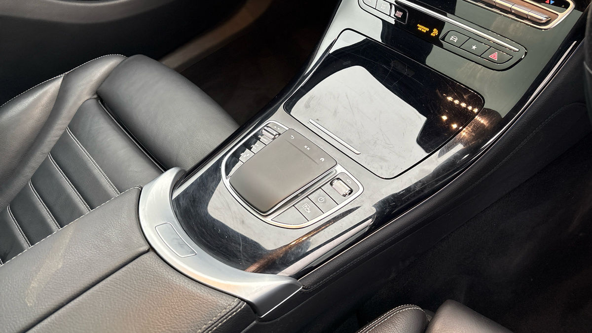 Mercedes-Benz EQC Image 19