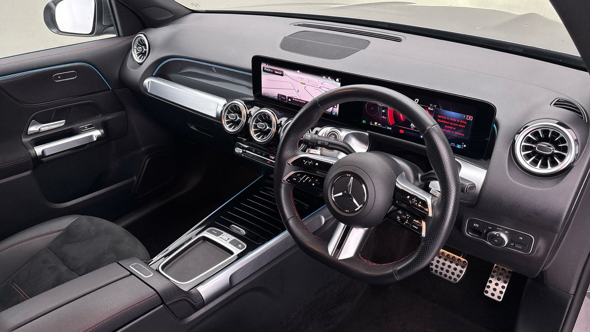 Mercedes-Benz GLB Image 5