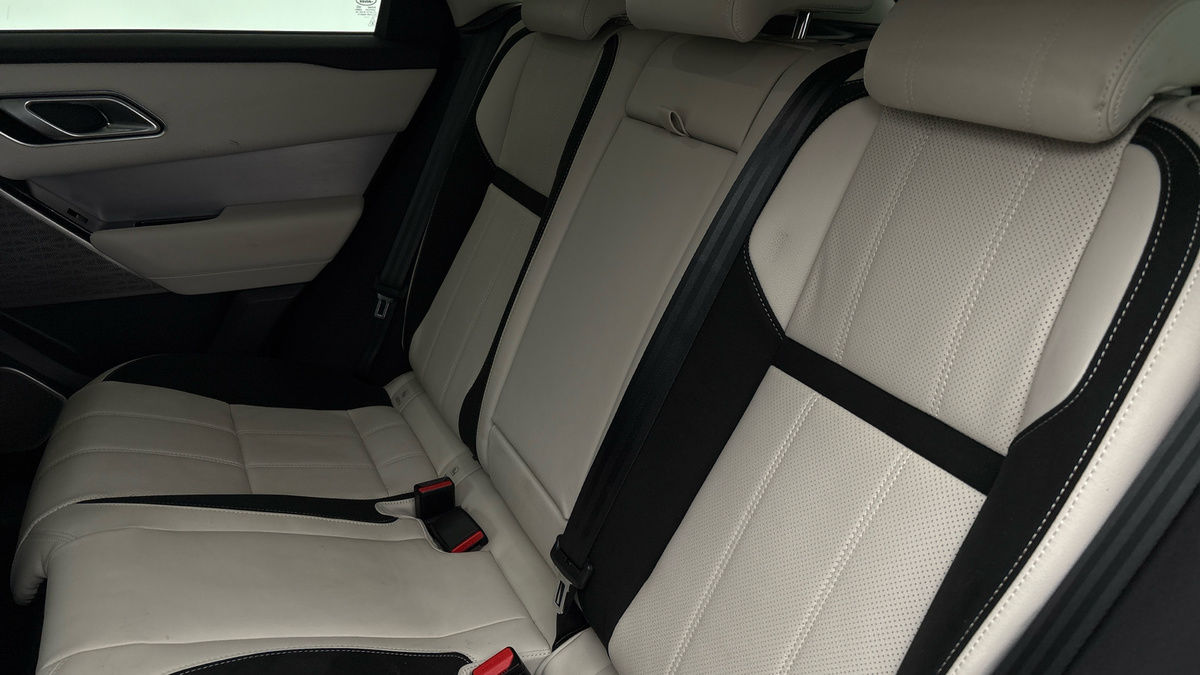 Land Rover Range Rover Velar Image 8