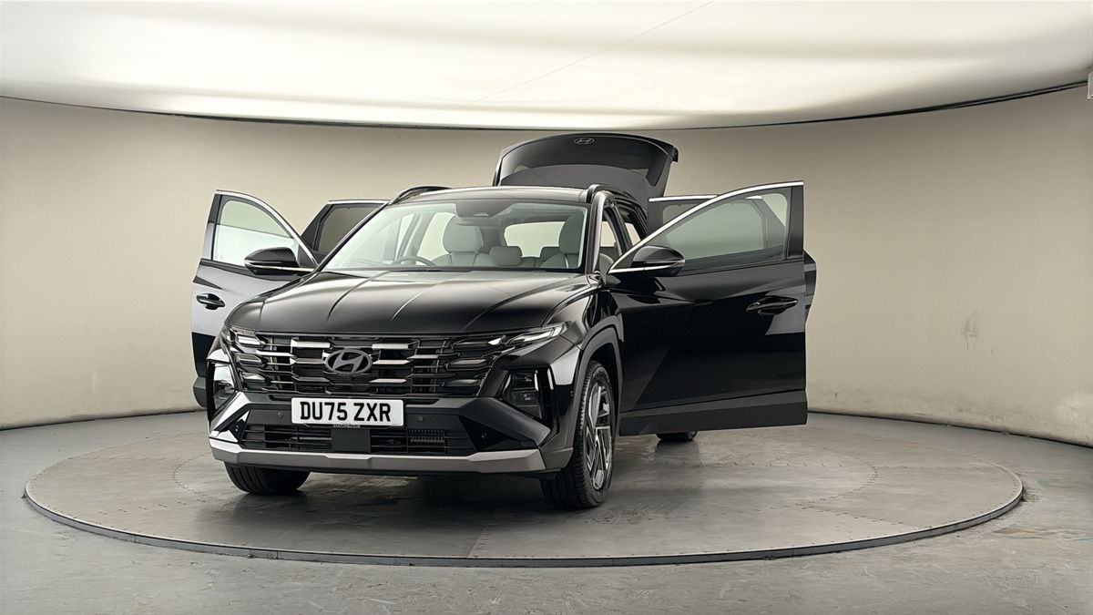 More views of Hyundai TUCSON