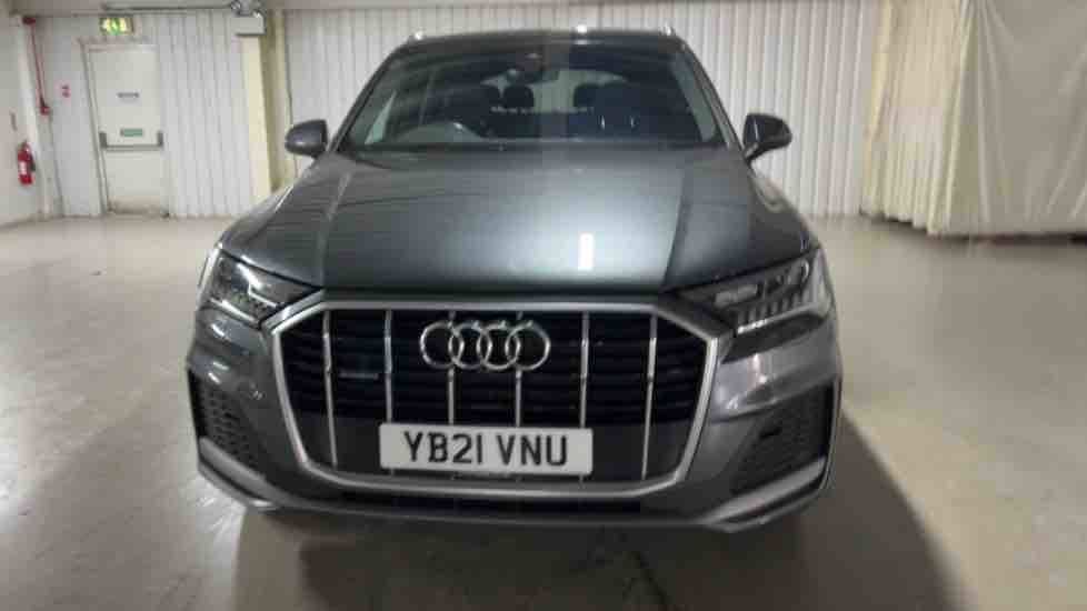 More views of Audi Q7