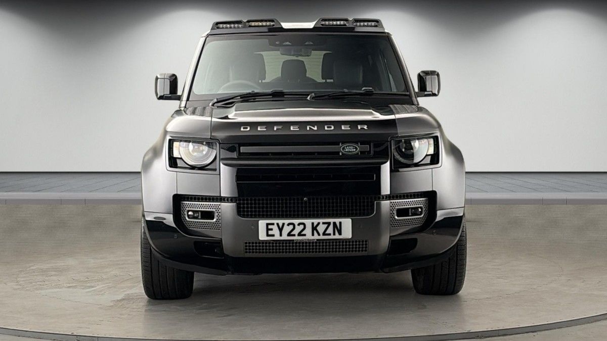 More views of Land Rover Defender 90