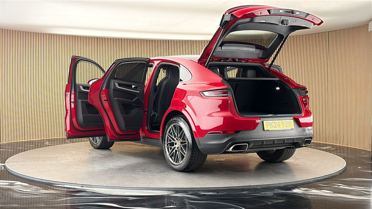 Porsche Cayenne Image 23