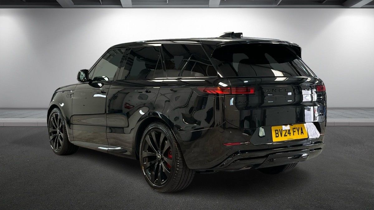 Land Rover Range Rover Sport Image 2