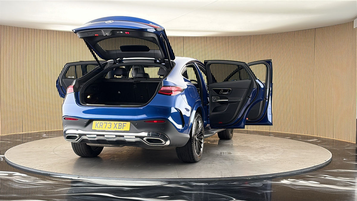 More views of Mercedes-Benz GLC
